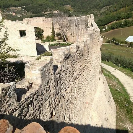 Borgo Campello Szálloda Campello sul Clitunno